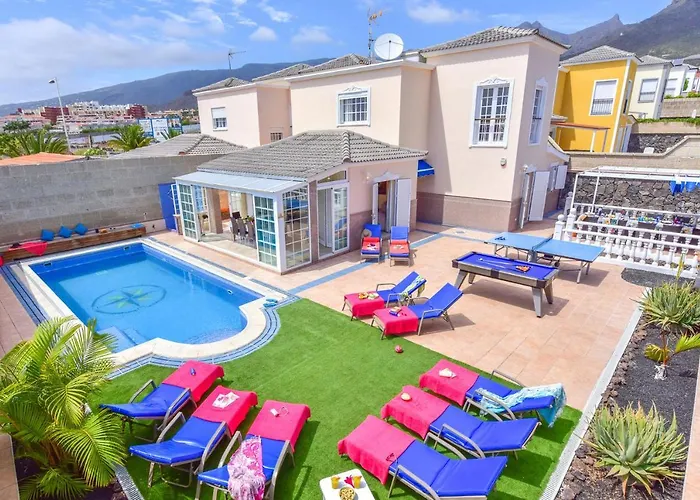 Teide Sol Con Piscina Climatizada, Playa Fanabe, Villa